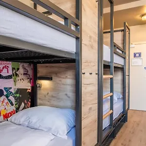 2* Otel A&o